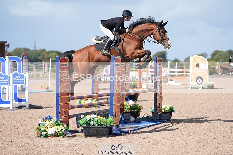 250913-120559-06817 - Cls 15 Snr Foxhunter