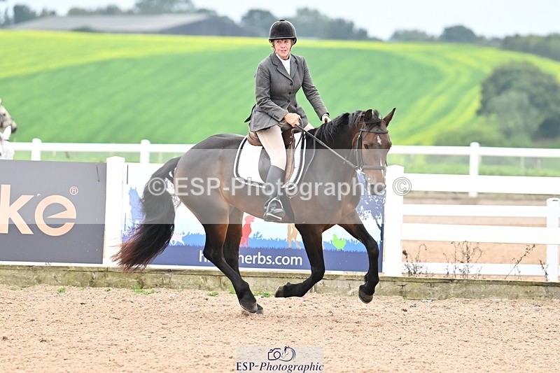 250920-110448-00374 - Cls 22+23 Club and Schools 70cm