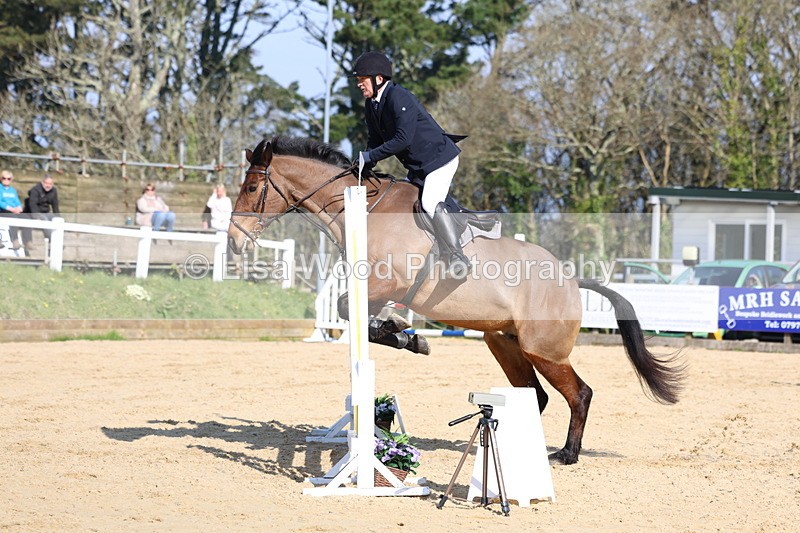 3E7A6211 - Class 3: Senior 80cm