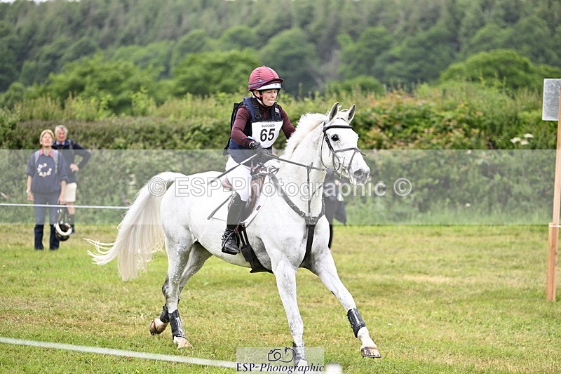 250524A-104650-09085 - A-065-Beatrice.Montgomerie-JAG.WOMANIZER.LADY