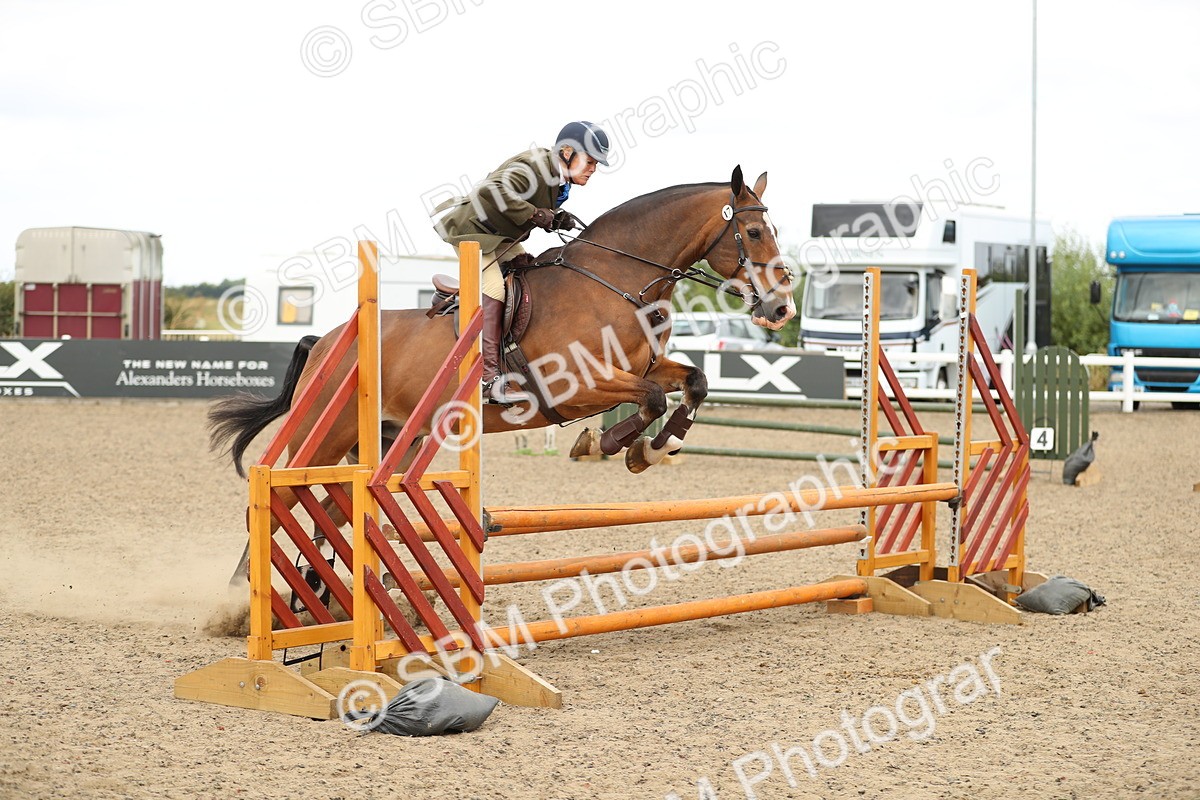 SBM_05554 - Class 48a Style & Performance 70cm (15-19)