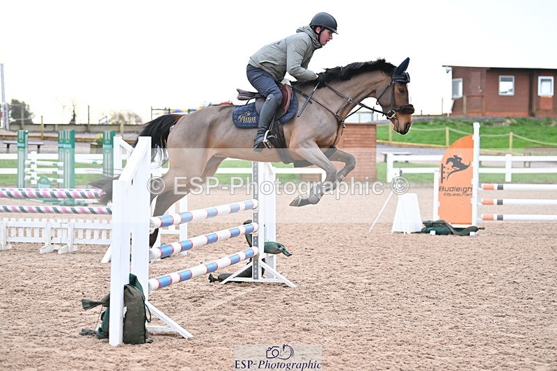 240225A-080133-04416 - Cls 17 British Novice and 90cm Open