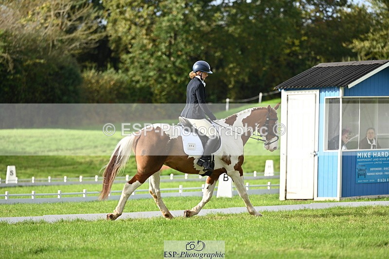 251024A-102059-08027 - F-454-Natalie.Stephens