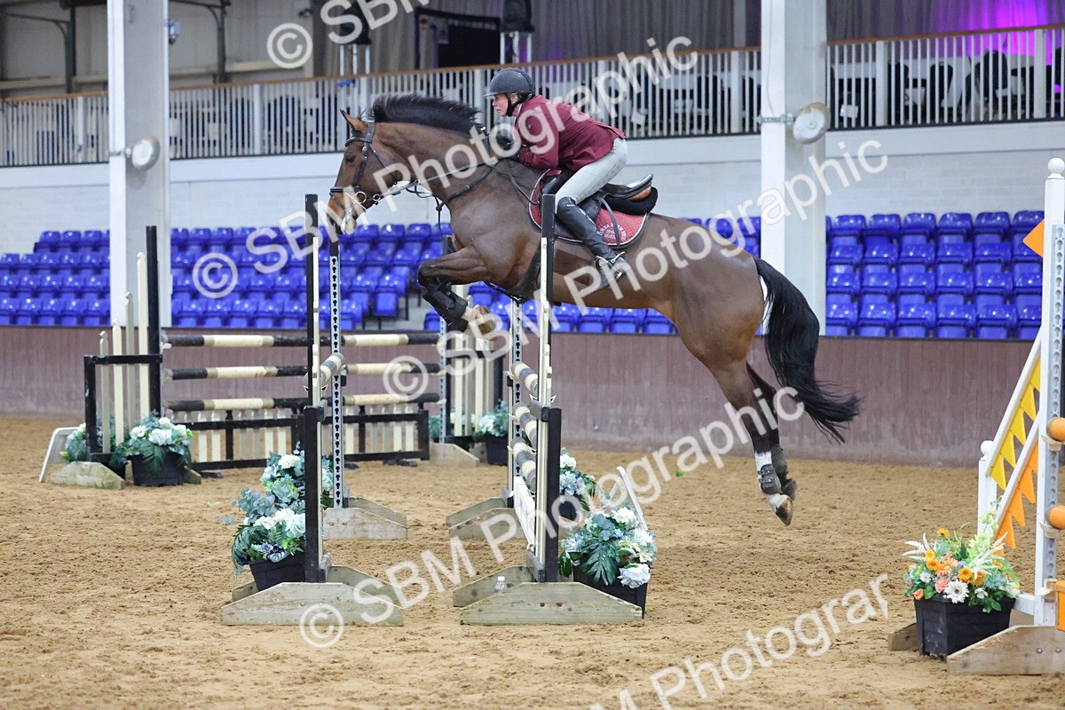 1I0A4897 - Class 9 - Senior Newcomers/ 1.10m Open