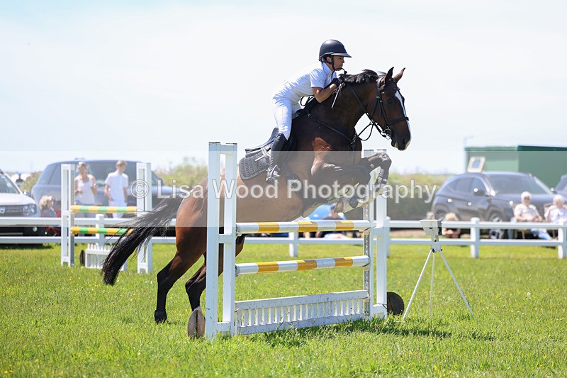 3E7A1000 - Class 11: Senior Newcomers/1.10 open