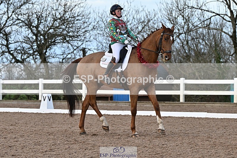 241214-151047-03135 - 137-Tyler.Bradshaw-Gijsbert