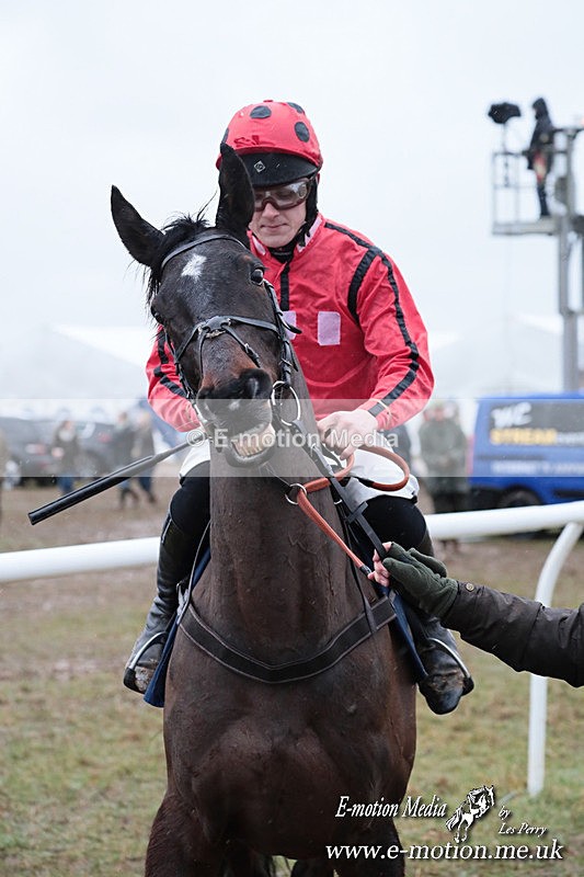 PtP 260125 834 - Cocklebarrow Point-to-Point racing with the Heythrop Hunt 26/01/25