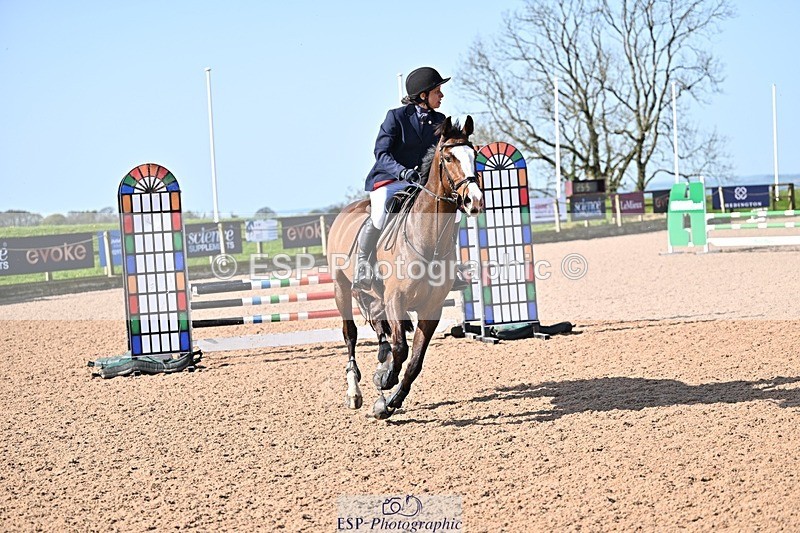 260408-102643-00153 - Cls 2 British Novice and 90cm
