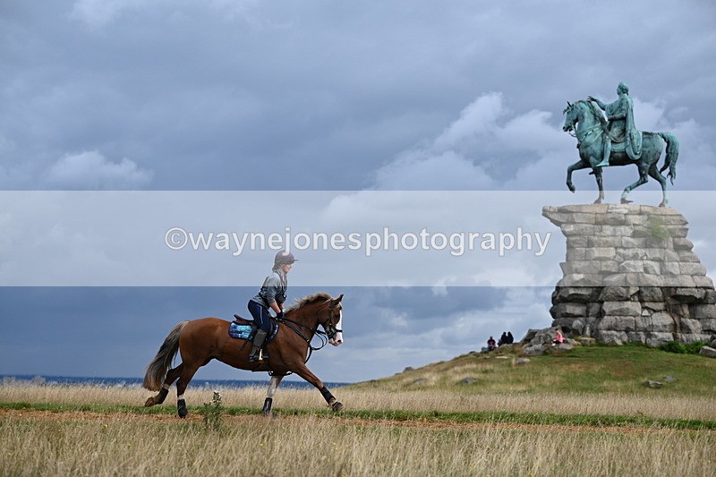 DSC_4573 - Time at Statue 09:50 to 11:09