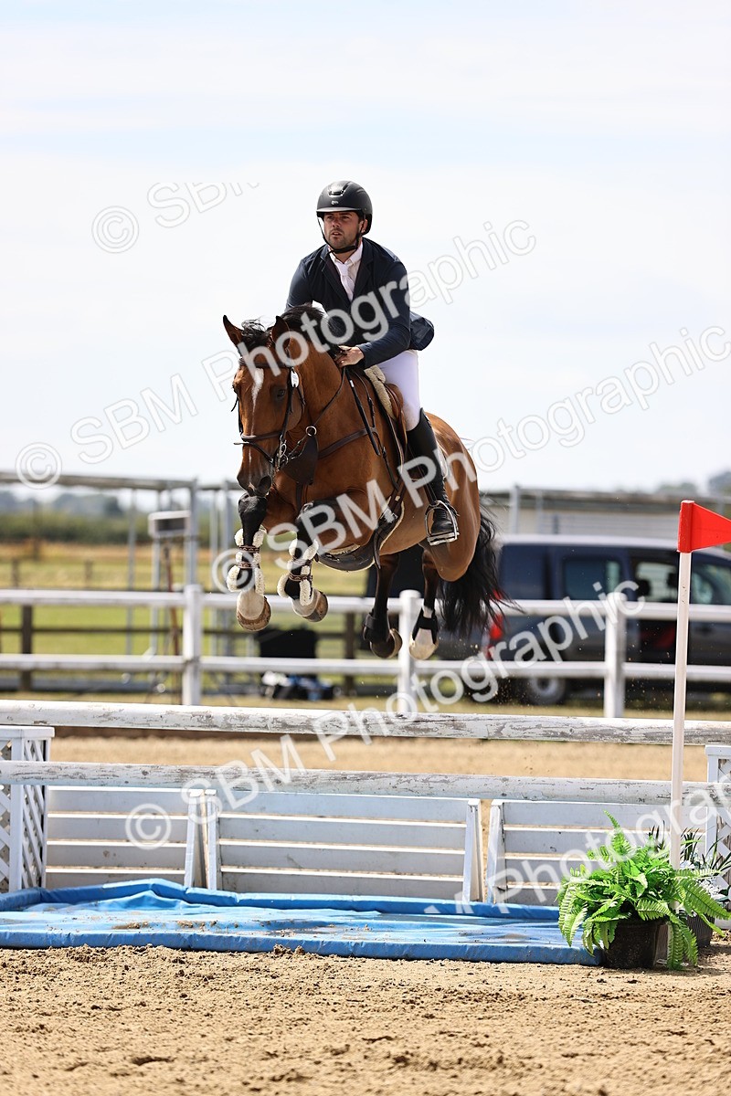 SBM_010391 - Class 9 - Senior Foxhunter - 1.20m Open