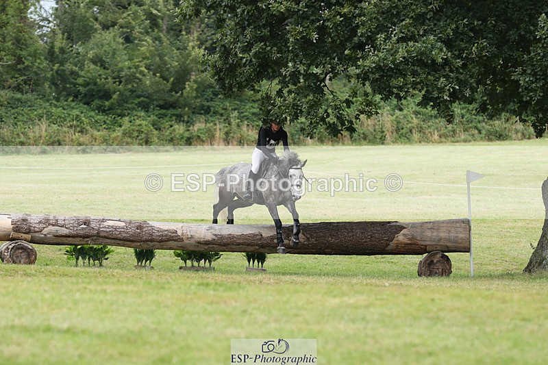 240825X-181216-38498 - 80cm XC 17.30 to End