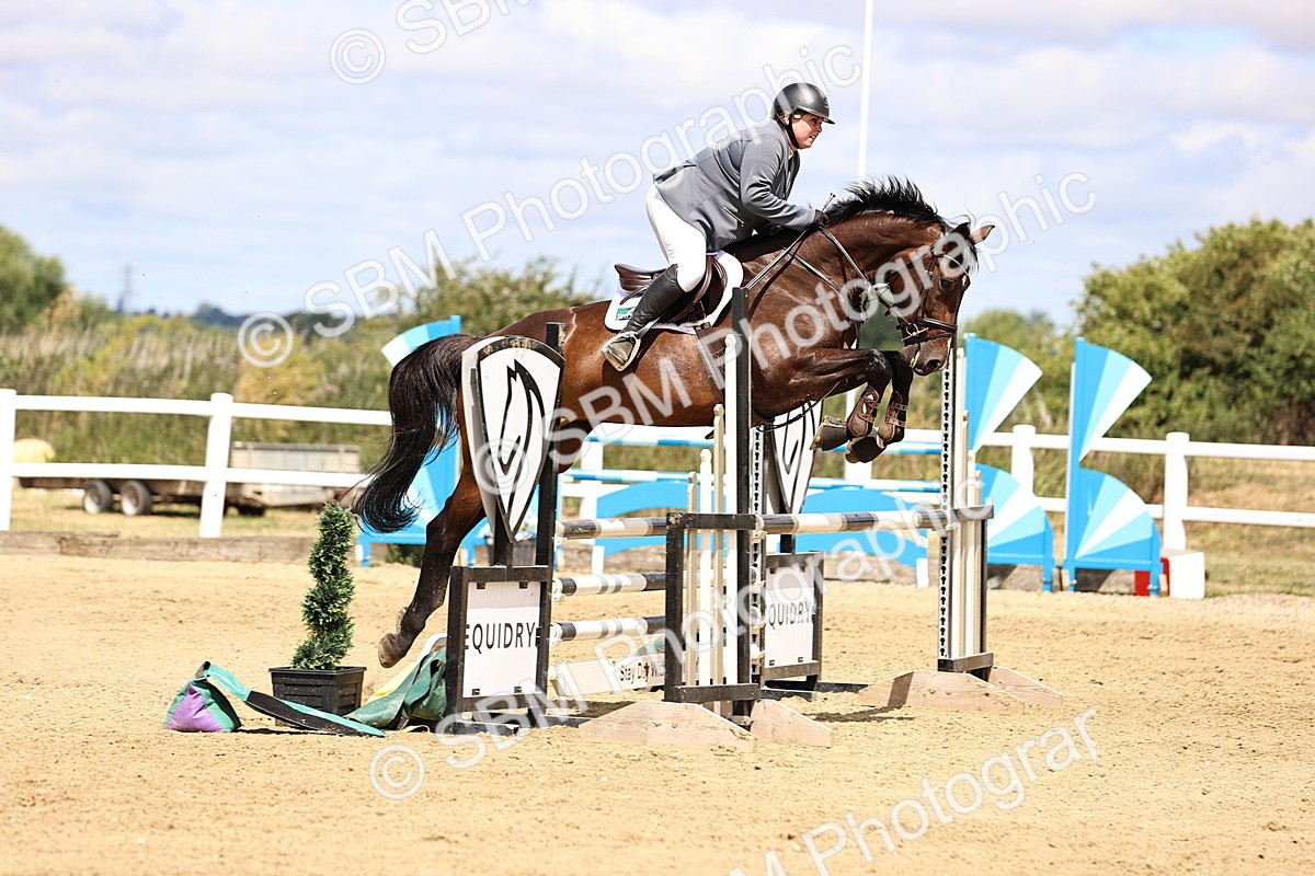 SBM_013538_Class 14 - Senior Discovery 100m Open - Sam