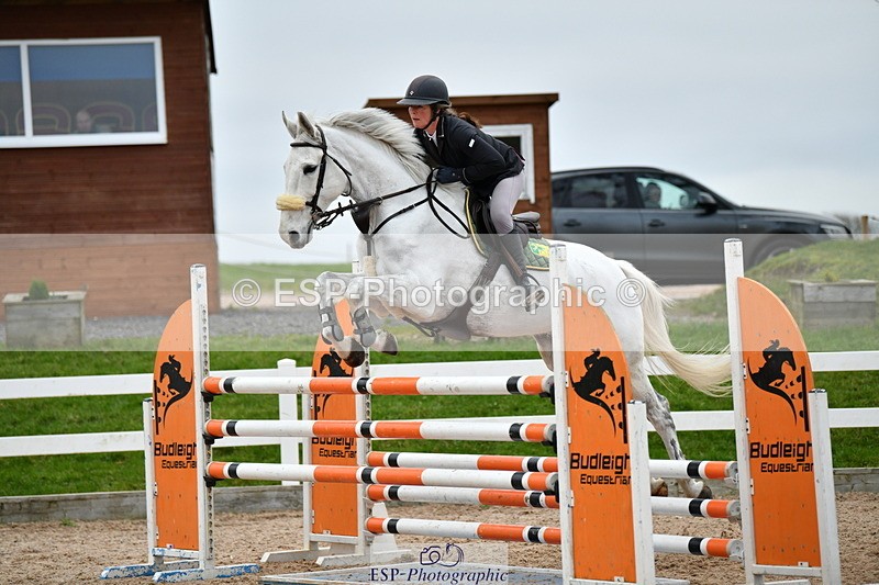 240112A-143332-01230 - Cls 6 Foxhunter and 1.20m Open