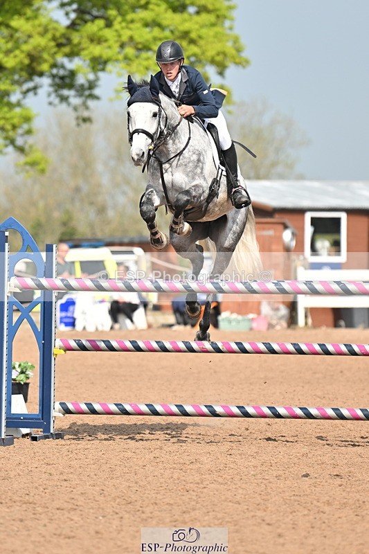 240512A-101715-17203 - Cls 48 National 1.30m Open