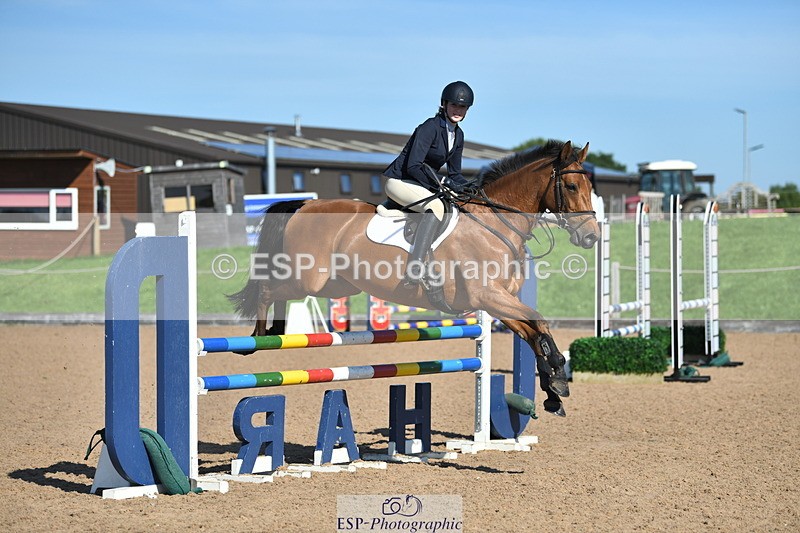 230903A-102841-03719 - Cls 12 95cm Amateur Quali