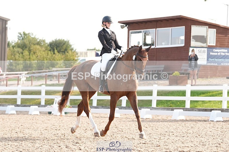 250817-090403-07077 - 121-Daisy.HedgesFelicia.v