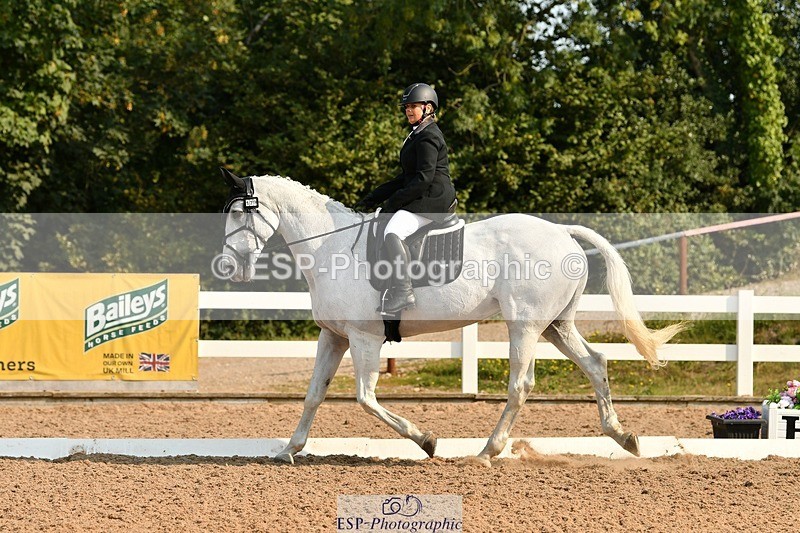 250817-095058-07608 - 179-Kate.WilliamsGhyllwood.April.Moment