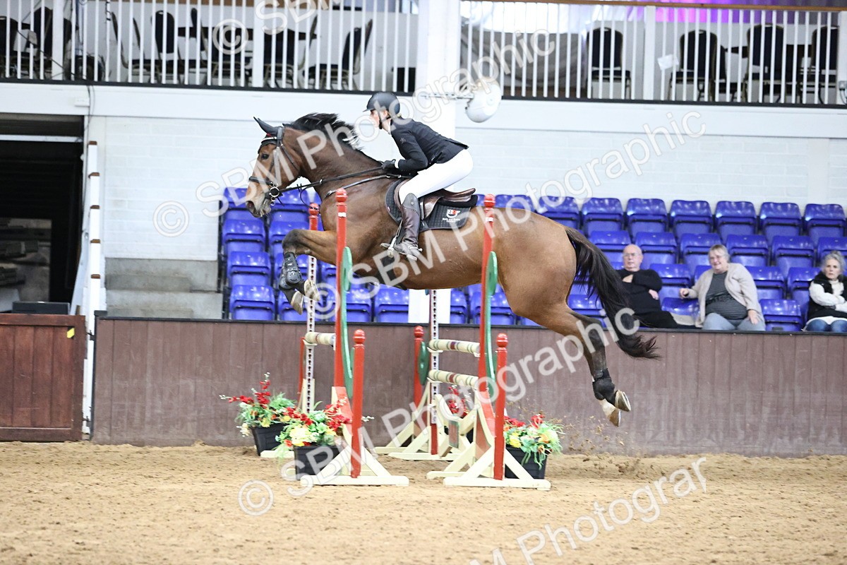 SBM_001715 - Class 4 - Senior Newcomers - 1.10m Open