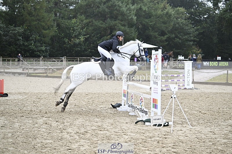 250830A-164204-08026 - Cls 24 Snr Discovery and 1m Open