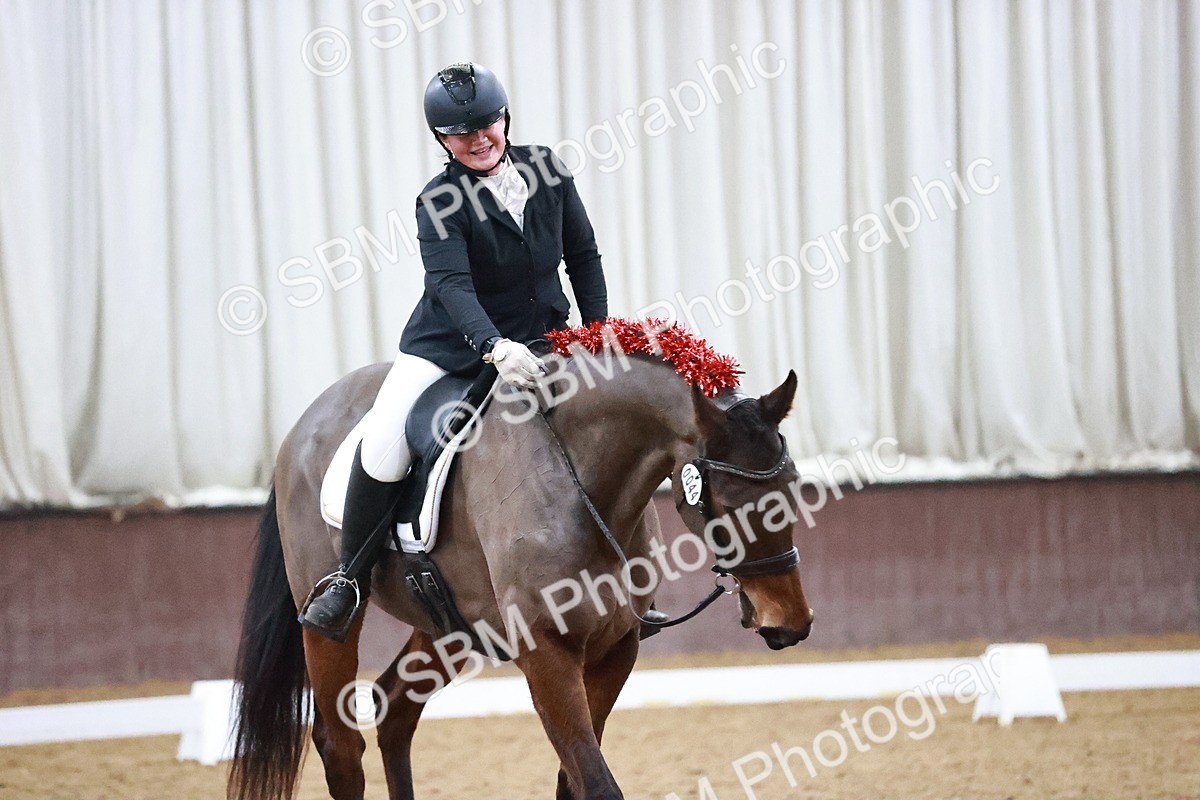 SBM_001720 - Class 9 - Novice 4