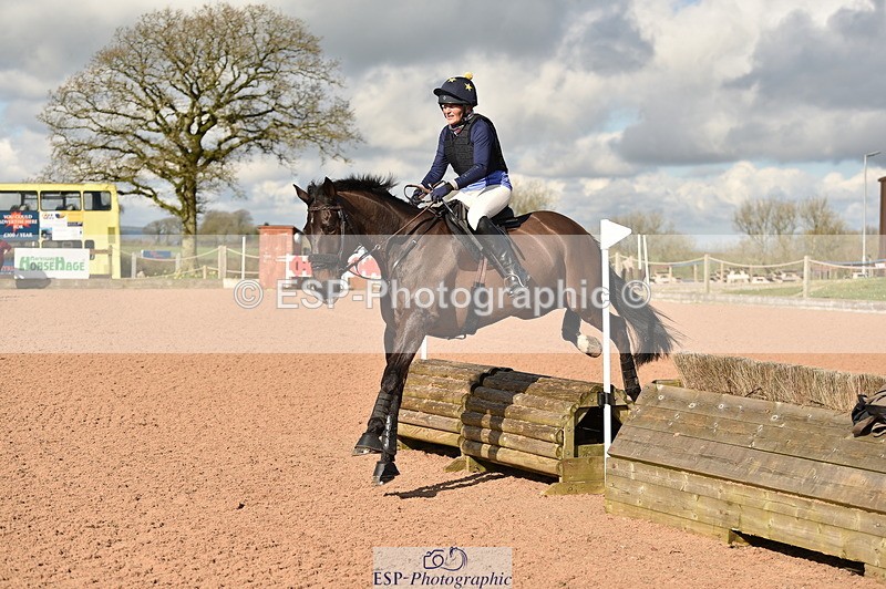 240303A-105544-00004 - 70cm