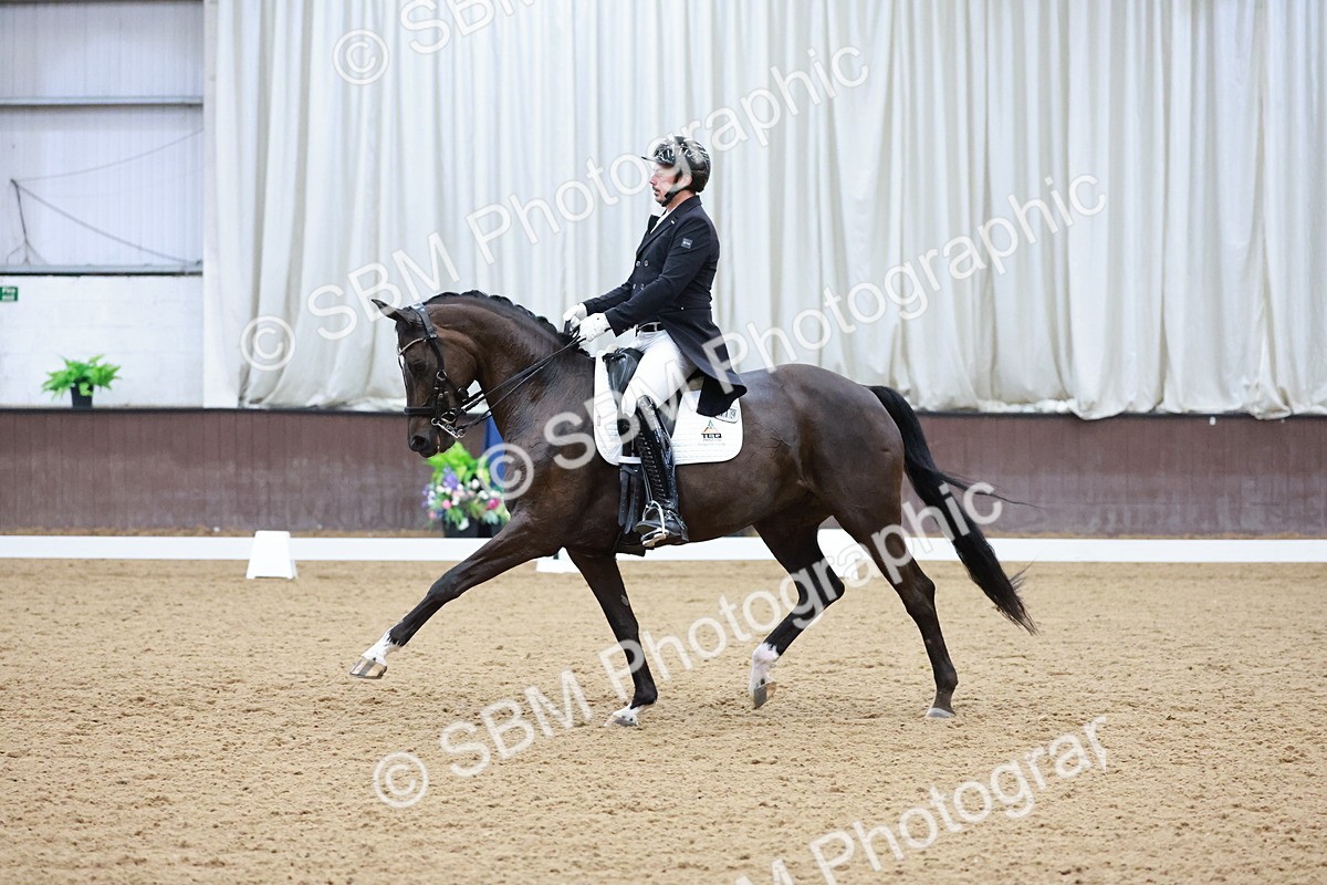 SBM_016631 - Class 5 - FEI INT II - 17.24-18.20