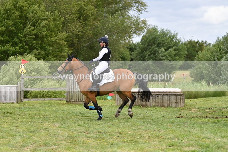 WJ5_3678 - Class 6 80cm