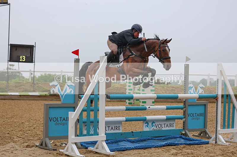 3E7A7163 - Class 7: Senior Newcomers/1.10m open