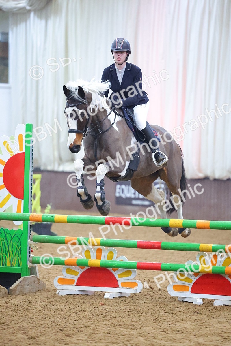 SBM_008442 - Class 21 - Nupafeed Supplements Senior Discovery/ 1m Open - First Round (1.00m)