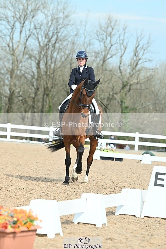 250403-103213-01430 - 036-Abbie.Newbury-Seagry.Viceroy