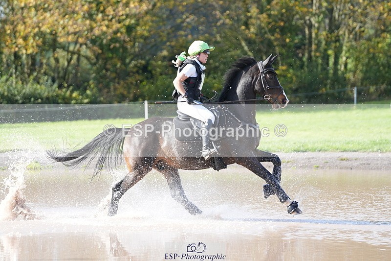 251024A-131321-11012 - B-148-Tarka.Abraham