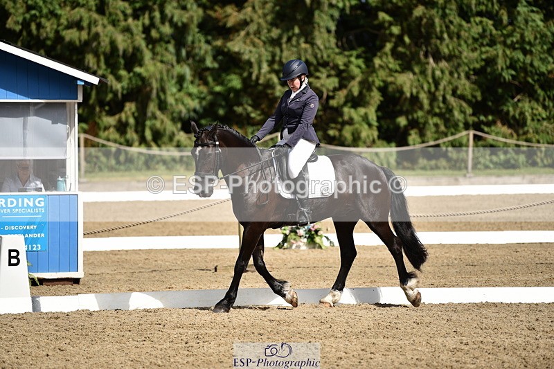 140110A-045530-12322 - 168-Samantha.Pring-Tongwynlais.Moon.Dancer