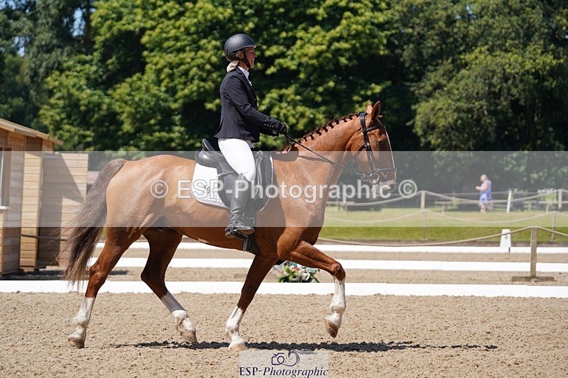 240719-114638-01300 - 294-Aida_Molineux-Hilfiger_II