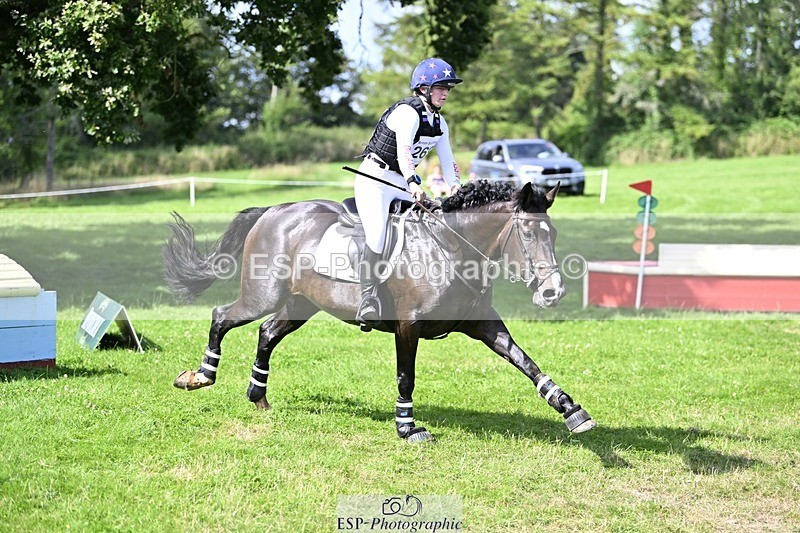 240803-161807-09911 - 269-Lauren_Dawson-BLAKNEYS_DAISY