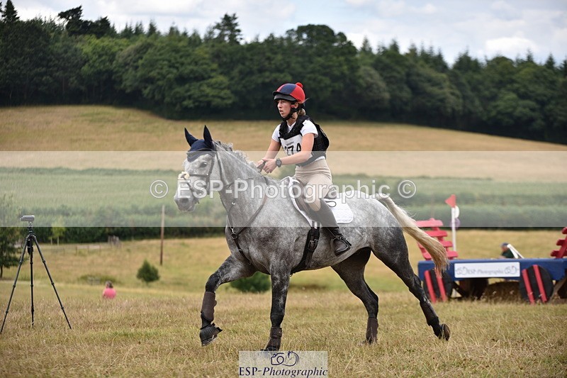 250802A-153456-07050 - F-274-Eliza.Miller-Edge-BALLYLEE.CASTLE.STORM