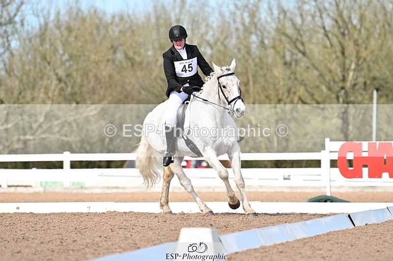 240324A-135230-03511 - Novice 28, 13.00 to 14.00