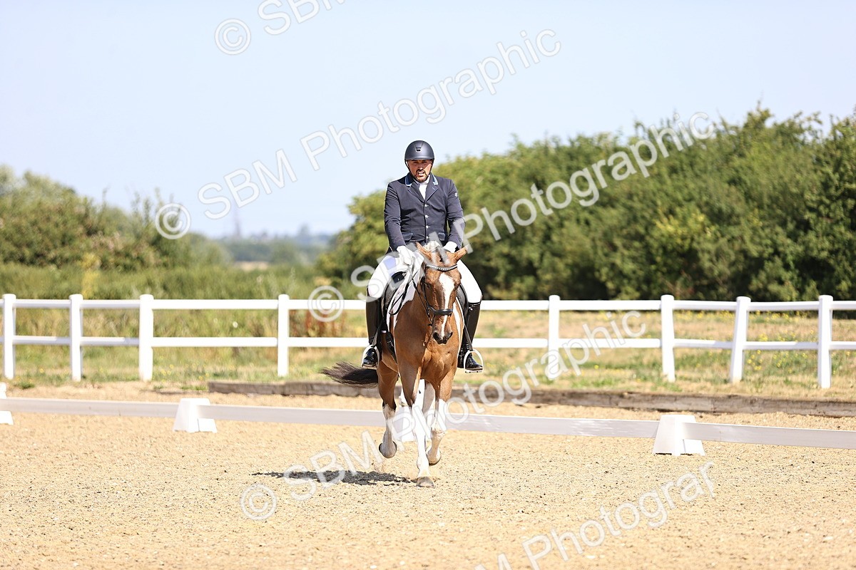SBM_009317 - Novice 5 - 9.50-10.53