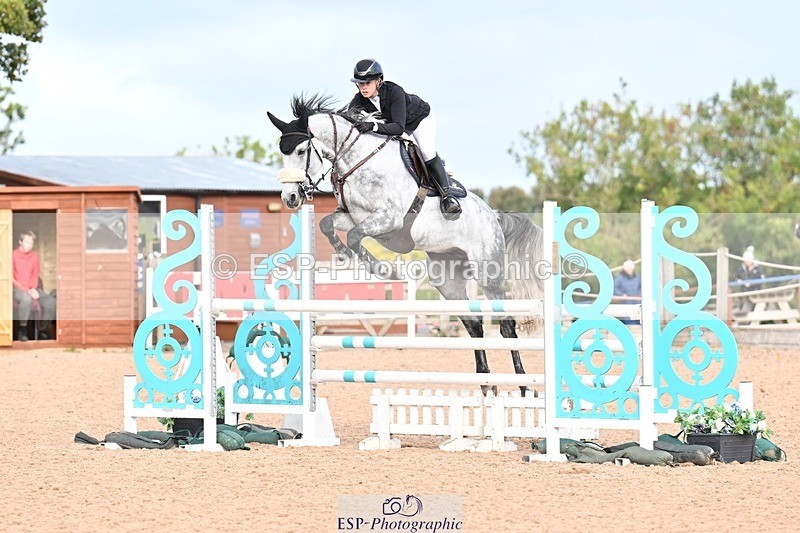 251005-100044-02649 - Cls 15 Foxhunter and 1.20m