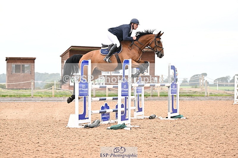 240828A-155937-01252 - Cls 5 Snr Foxhunter and 1.20m Open