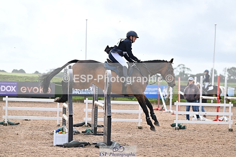 250831-123708-08343 - H-380-Vicky.Stacey