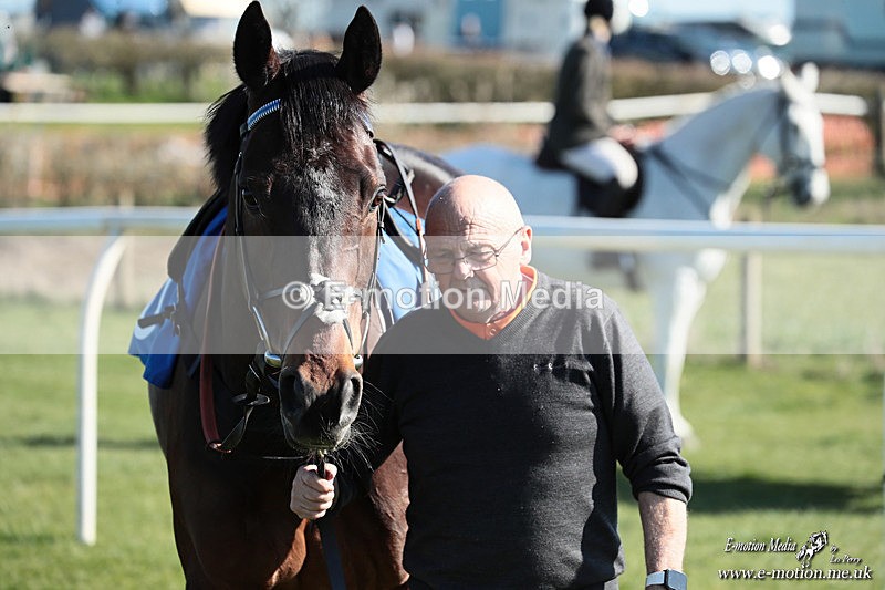 PtP 210326 226 - VWH Cirencester Races 21/03/26