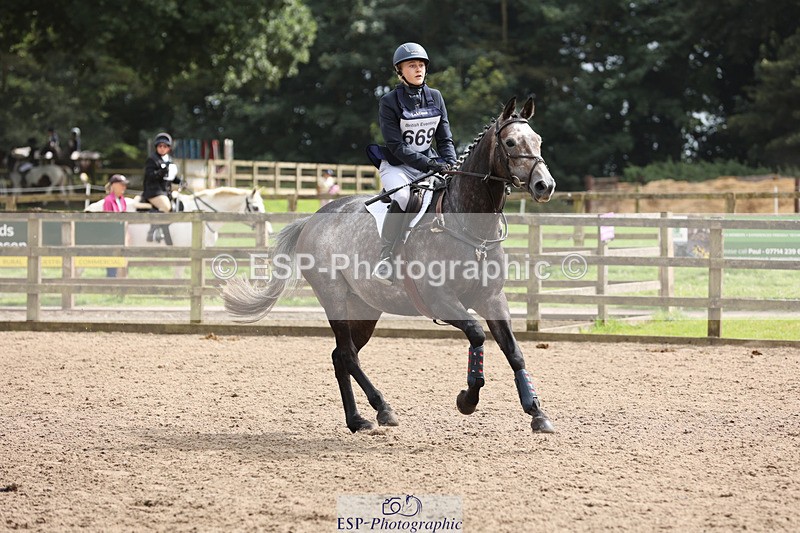 240804-151451-16362 - 669-Maisy_Miller-HEADDON_SWAN_SONG