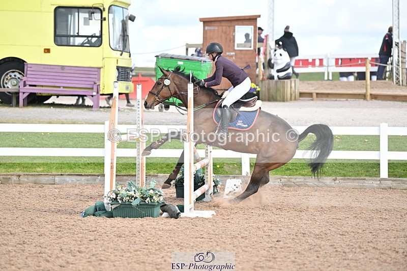 240419A-153111-08674 - Cls 14, 1 Star Bronze Tour 1.10m