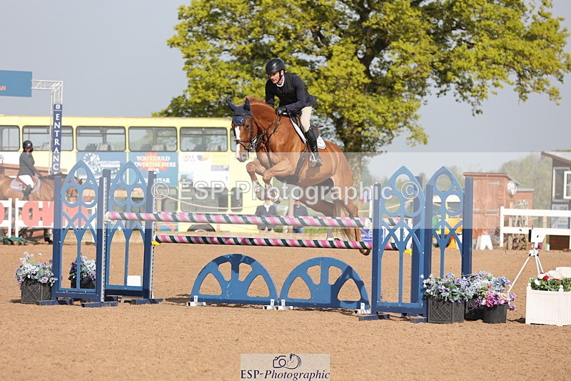 240511A-091735-11002 - Cls 32 Foxhunter