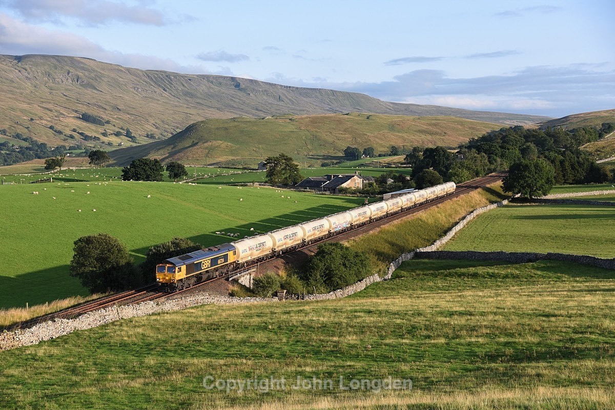 JL - 27.8.21 66724 6S00 Clitheroe - Carlisle, Bull Gill - Bull Gill