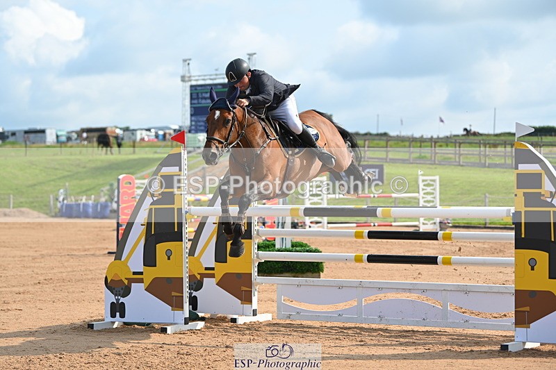 230721A-094540-04994 - Cls 2, 2 Star Small 1.30m