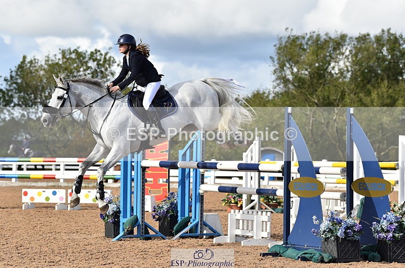 231014A-144356-05344 - Cls 15 1.05m Amateur Q 2nd R