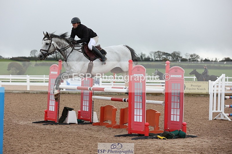 231112A-142820-04827 - Cls 21 Foxhunter & 1.20m Open