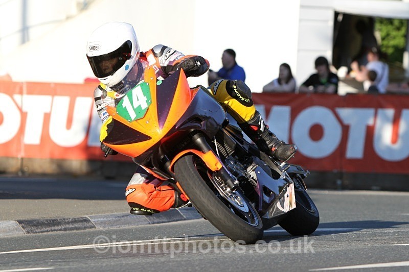  - Saturday Practice Newcomers/Supertwins
