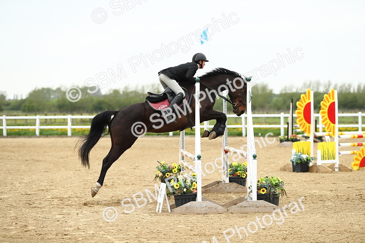 SBM_000270 - Class 2 - Senior British Novice 90cm